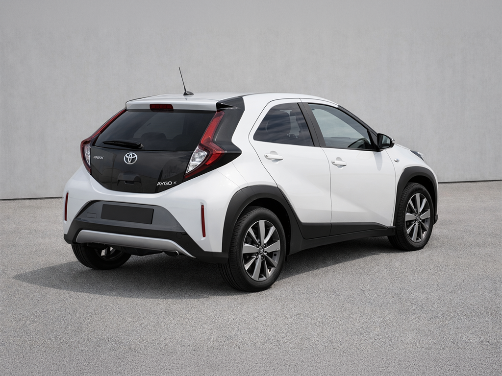 city car toyota aygo x - Noleggio auto e furgoni Van Trust a Mantova