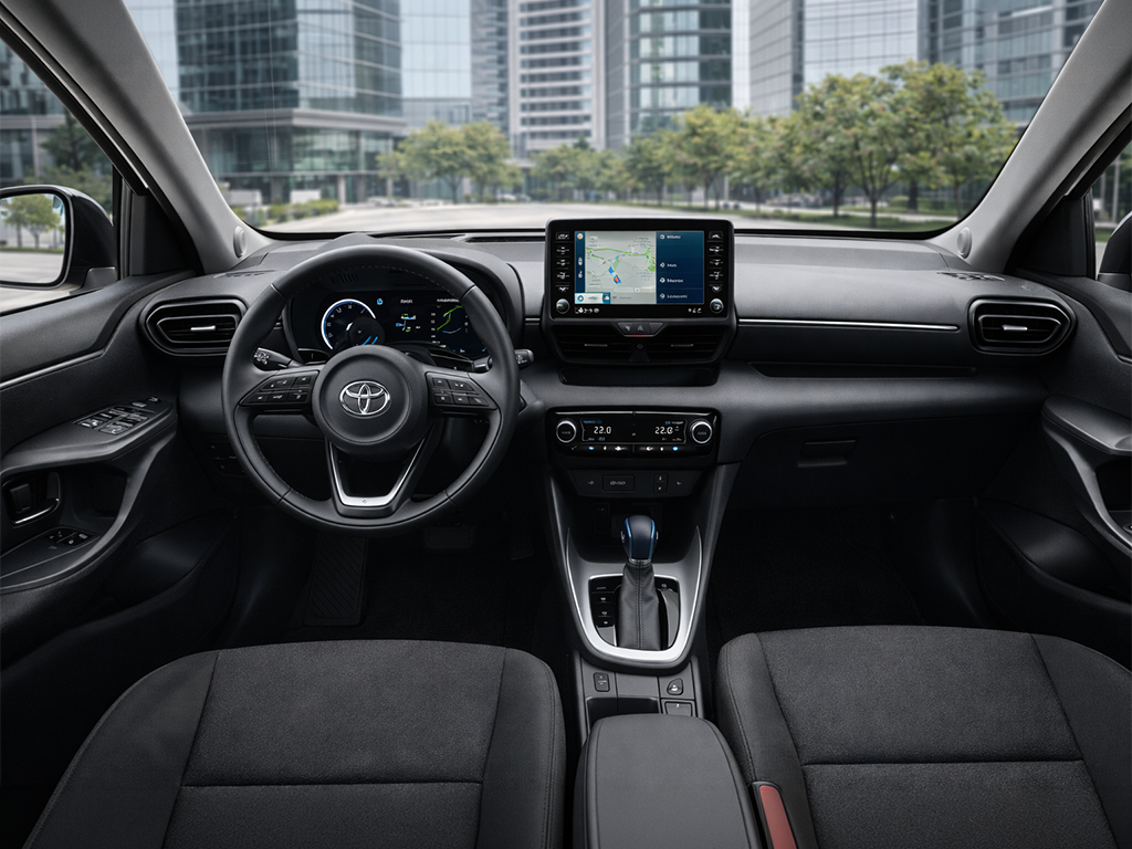 mini suv yaris cross hybrid - Noleggio auto e Furgoni Van Trust a Mantova, Modena, Reggio Emilia, Verona, Parma