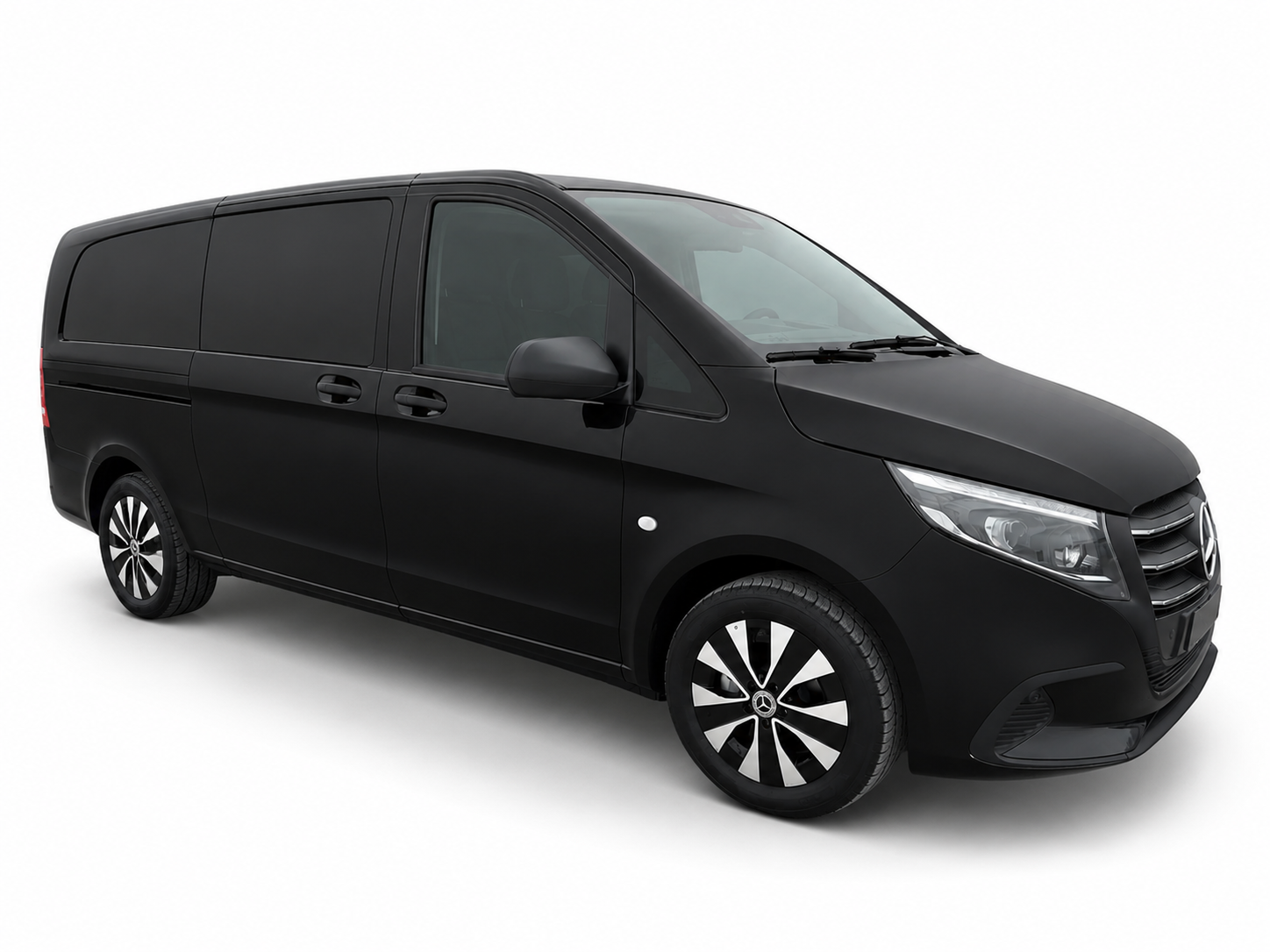 Mercedes Vito 9 Posti - Noleggio auto e furgoni a Mantova, Verona, Cremona, Reggio Emilia, Modena
